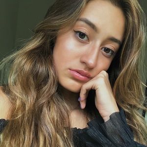 Meet your Posher, Luisa